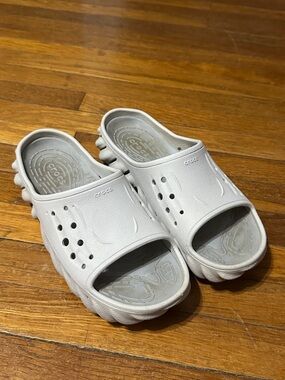 CROCS Unisex Echo Slide, “Atmosphere”, Sz Men’s 7 (Women’s 9)